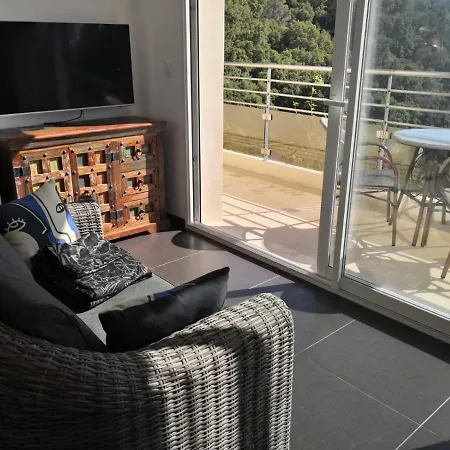 Moderne Magnifique Vue Sur Dans Cadre Calme Et Verdoyant Lejlighed Furiani