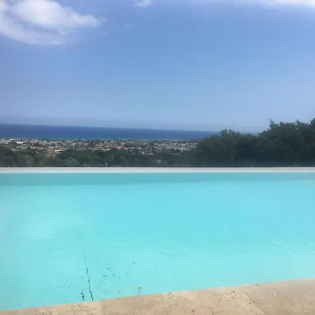 Moderne Magnifique Vue Sur Dans Cadre Calme Et Verdoyant Furiani