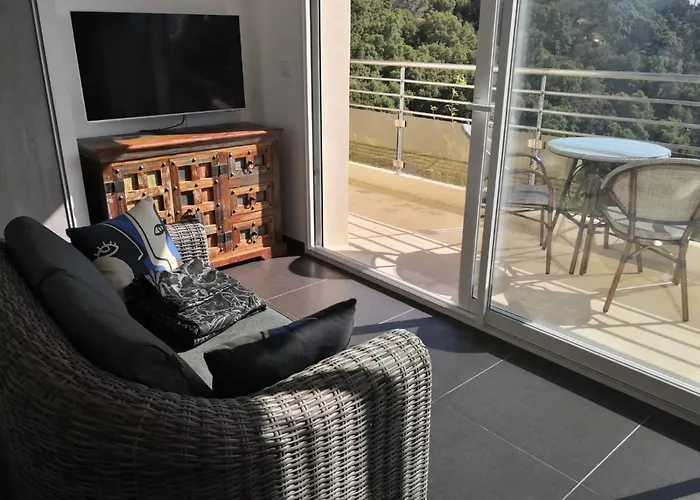 Moderne Magnifique Vue Sur Dans Cadre Calme Et Verdoyant Apartmán Furiani