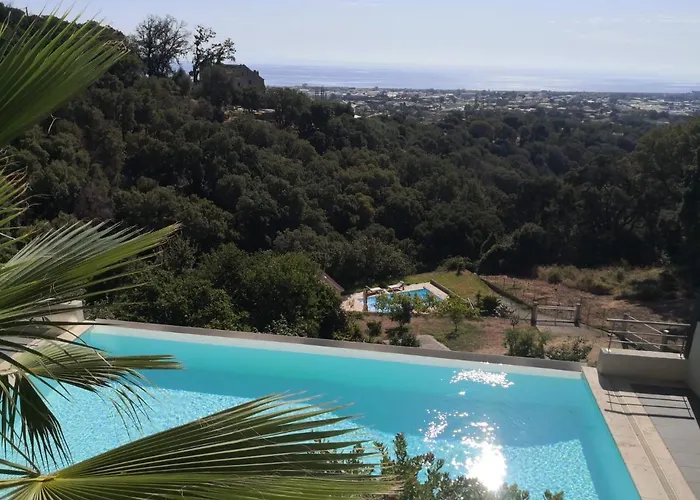 Moderne Magnifique Vue Sur Dans Cadre Calme Et Verdoyant Apartmán Furiani